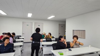장애어르신 쉼마루 6월25일(화) 웃음치료교실