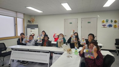 장애어르신 쉼마루 10월 30일 (목) 토탈공예 : 아메리칸 초코칩 만들기